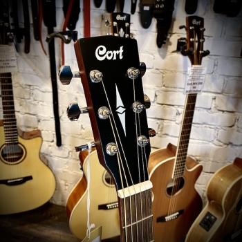 Акустическая гитара Cort AD810-OP