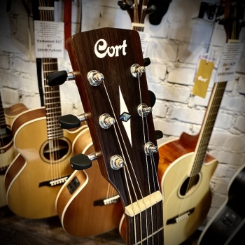 Акустическая гитара Cort L450C-NS