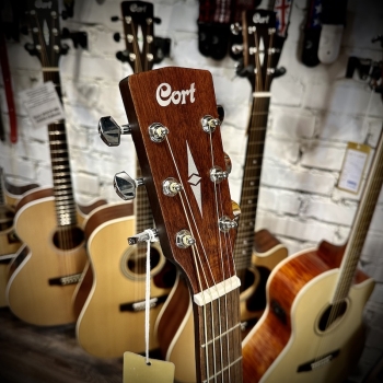 Акустическая гитара Cort EARTH60-OP