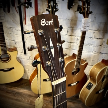 Акустическая гитара Cort EARTH70-OP-WBAG с чехлом