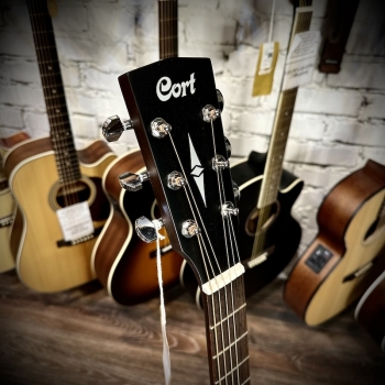 Электроакустическая гитара Cort AF510E-OP